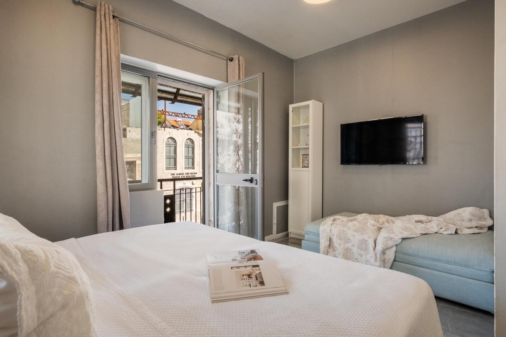 Dinning Room, Bedroom And Balcony Jerusalén Exterior foto
